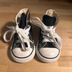 Toddler size 4 Converse high tops